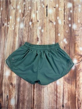Lululemon athletica Women’s Running Shorts
Size 2